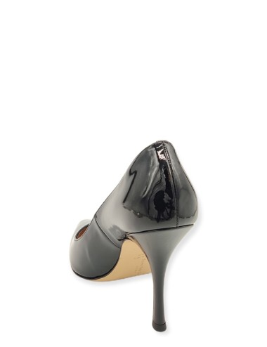 Decolletè in vernice nera