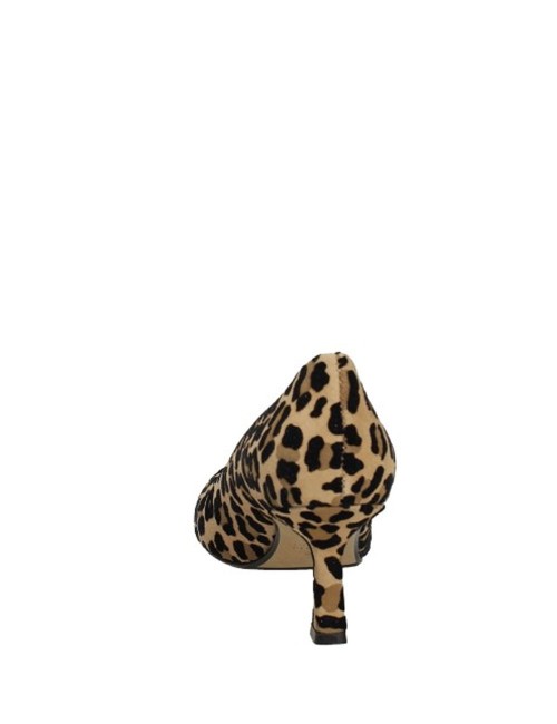 Leopard suede pumps