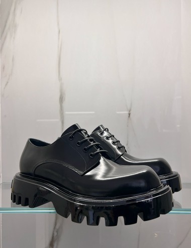 Stringate Shark Black