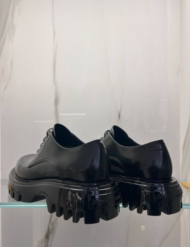 Stringate Shark Black