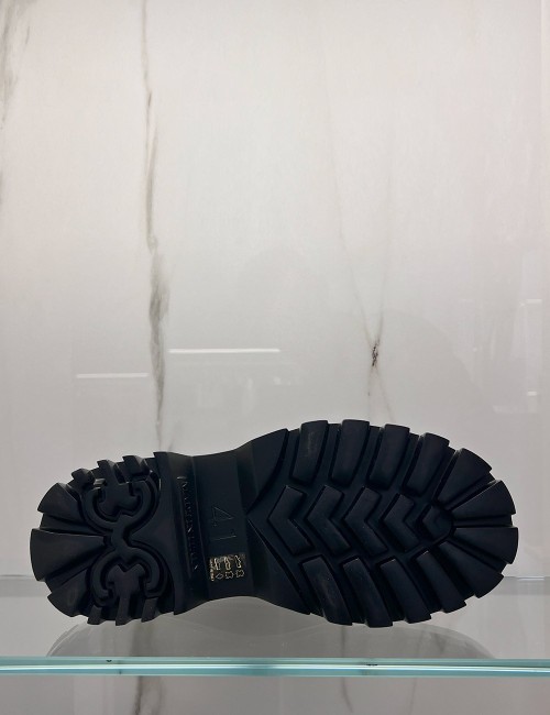 Stringate Shark Black