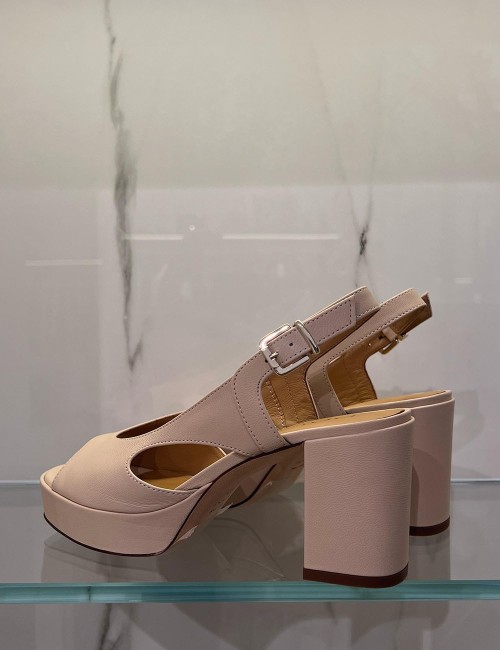 Sandali con plateau nude