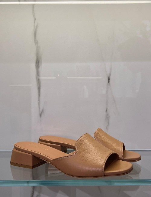 Ciabatta in pelle cuoio