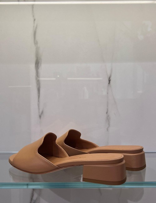 Ciabatta in pelle cuoio