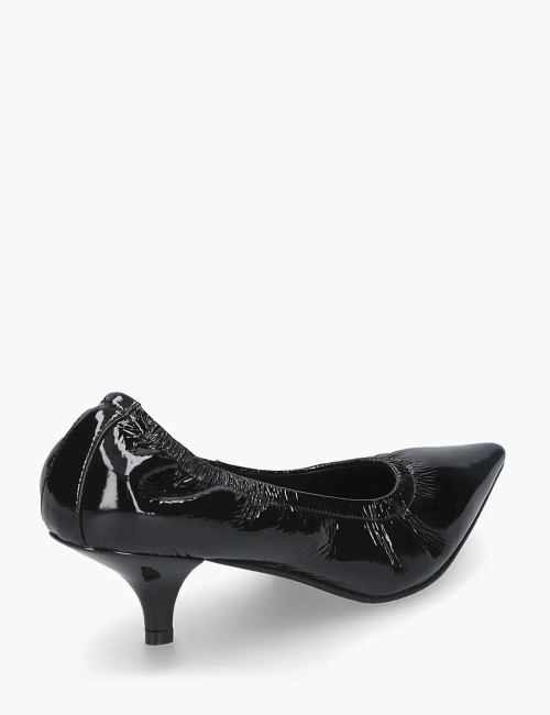 Lory Black Pump